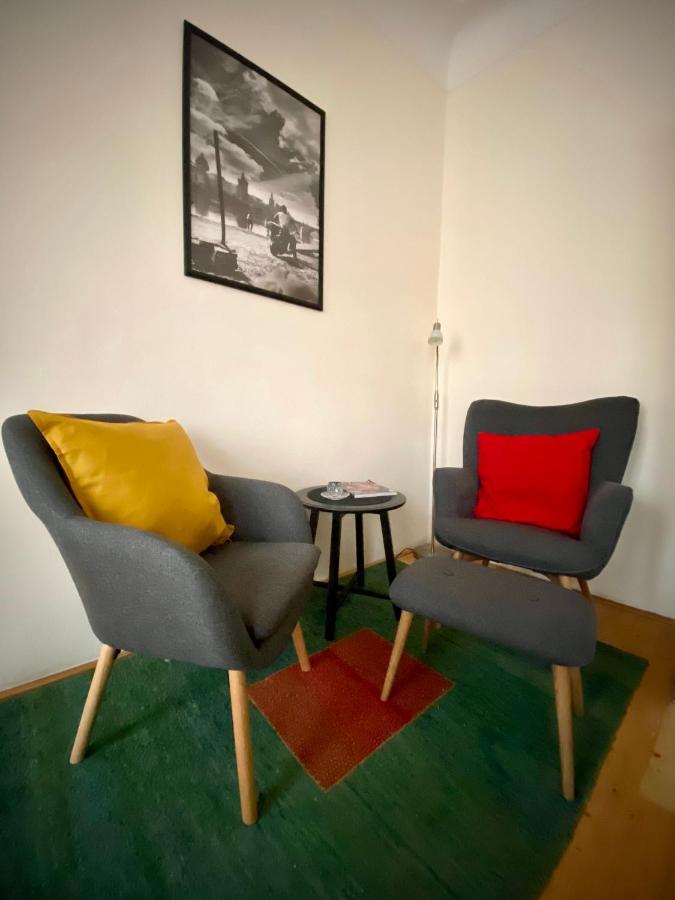 Appartement Utulny Byt Pod Prazskym Hradem à Prague Extérieur photo